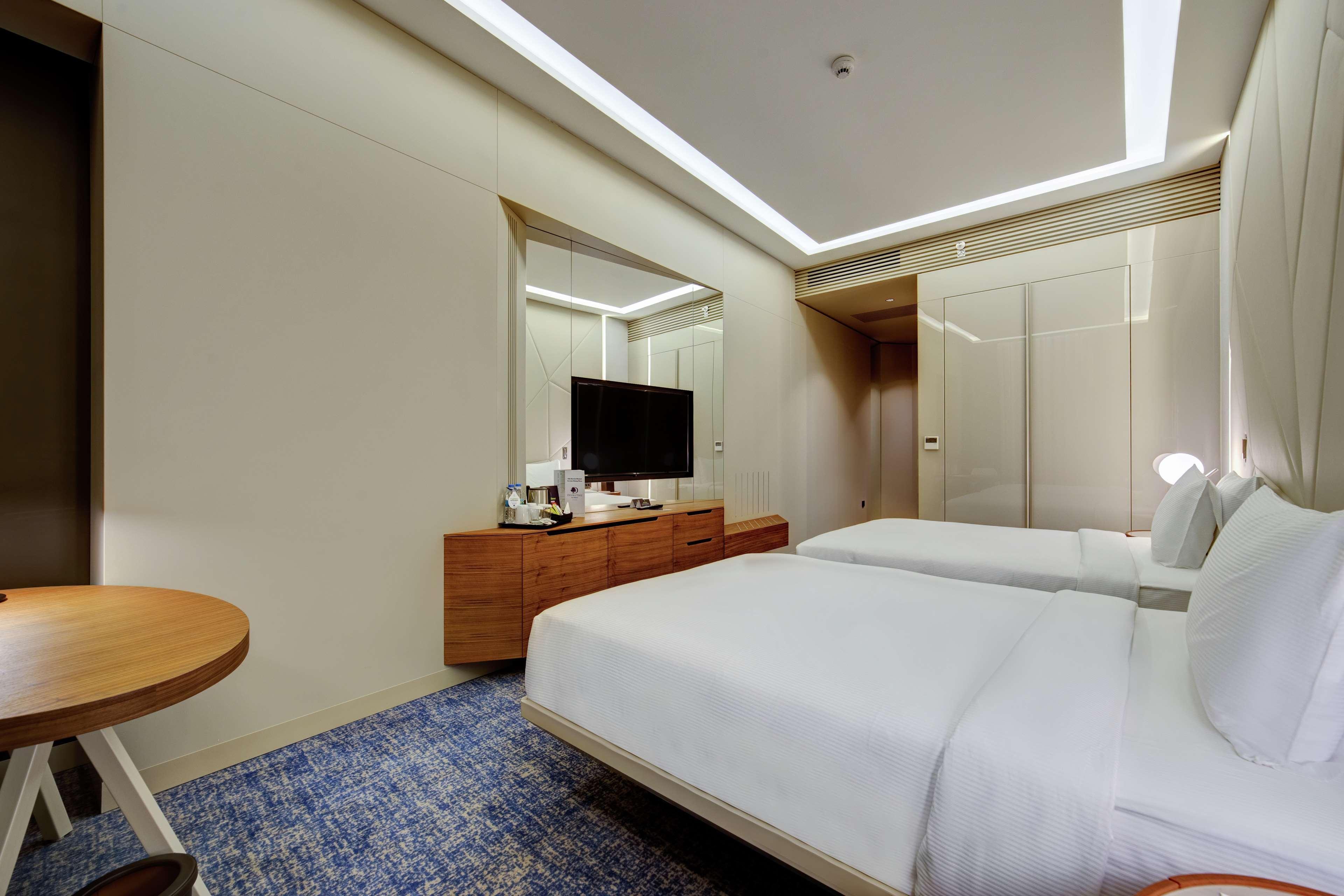Doubletree By Hilton Adana Hotell Eksteriør bilde