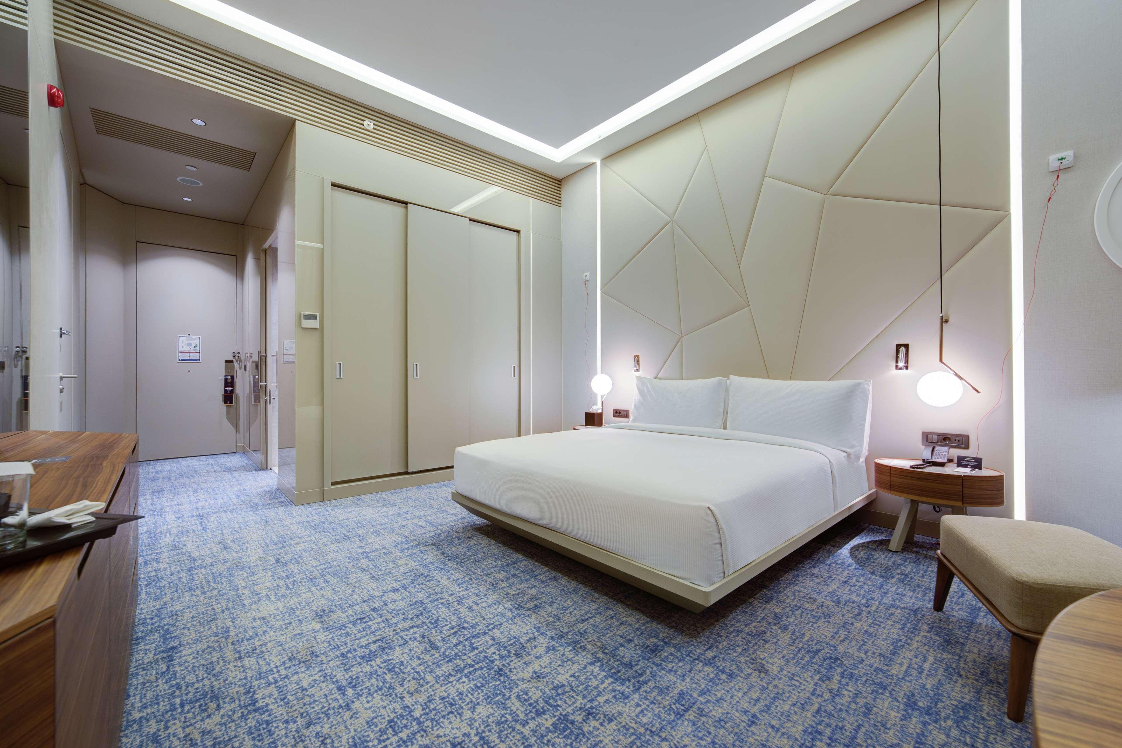 Doubletree By Hilton Adana Hotell Eksteriør bilde