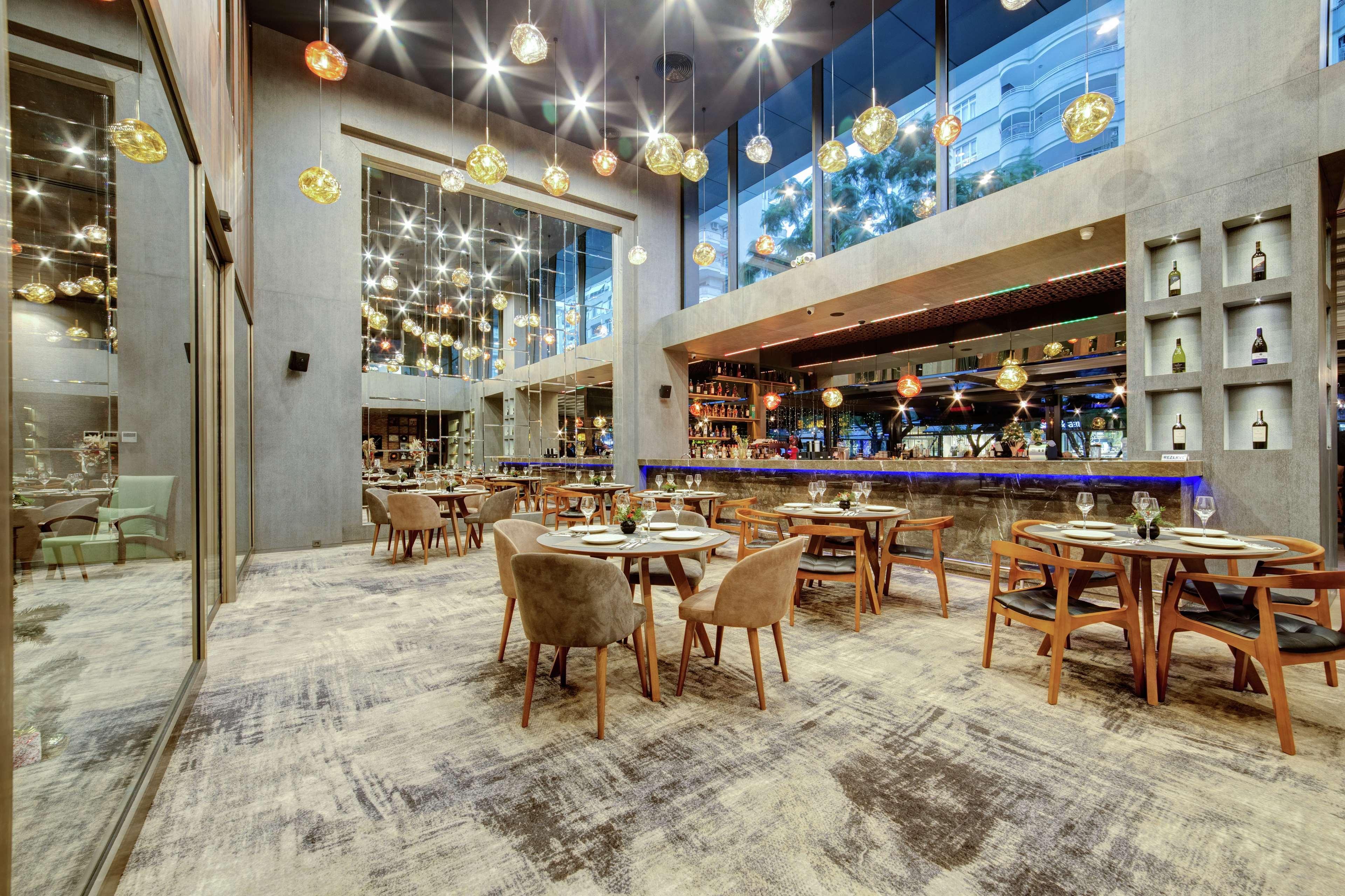 Doubletree By Hilton Adana Hotell Eksteriør bilde